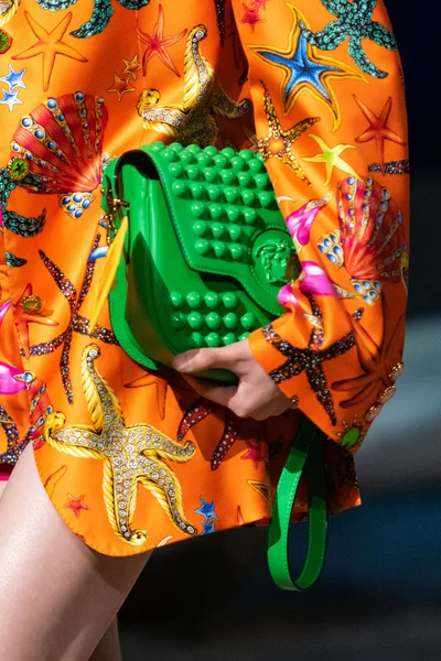 Look 56